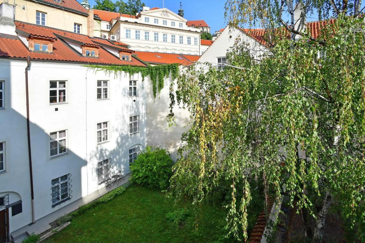 Lovely Little Cosy Apt In Prag Eksteriør billede