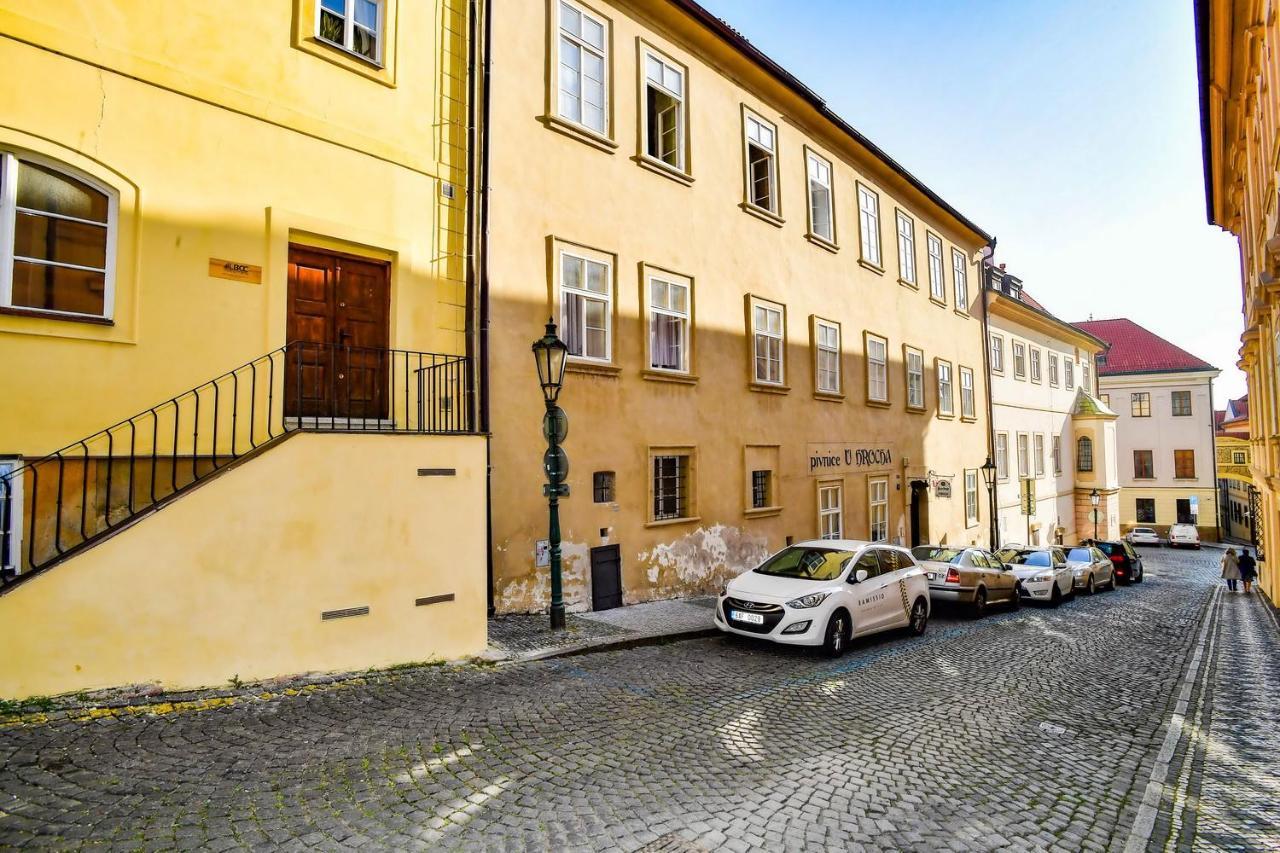 Lovely Little Cosy Apt In Prag Eksteriør billede